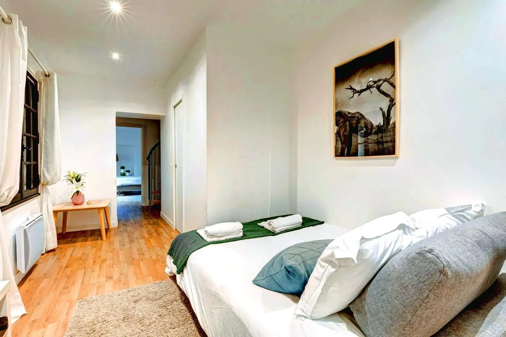 251 Foy - Superb In Apartment *